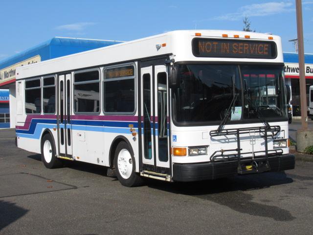2002 Gillig 28 Passenger Transit Bus - T90538