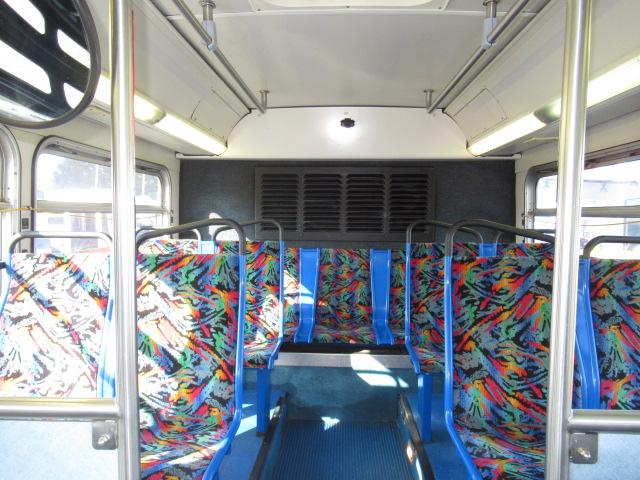 2002 Gillig 28 Passenger Transit Bus - T90538 - Image 7