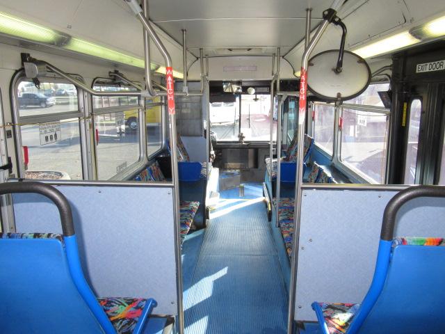 2002 Gillig 28 Passenger Transit Bus - T90538 - Image 10