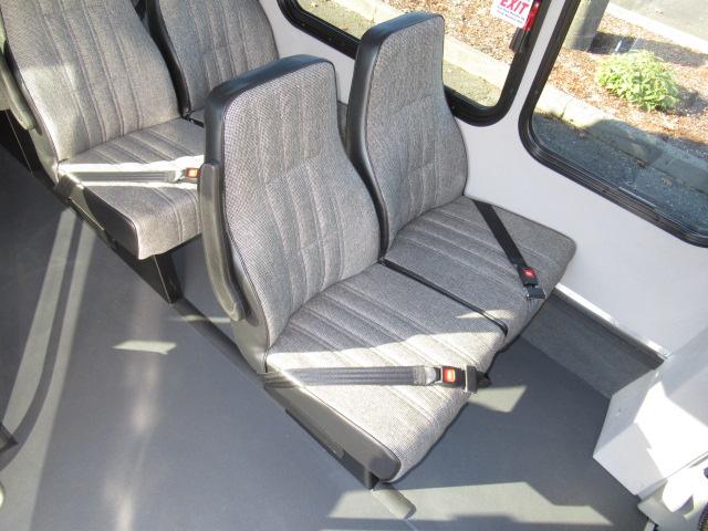 2019 Ford Starcraft Starquest - 14 Passenger w/Rear Luggage - S01070 - Image 9