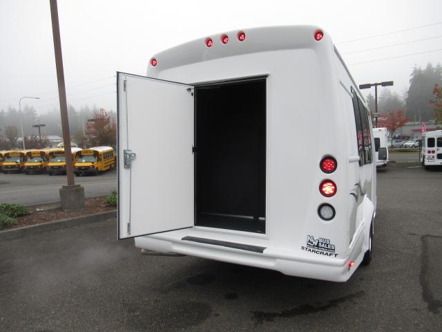 2019 Ford Starcraft Starquest - 14 Passenger w/Rear Luggage - S01064 - Image 9