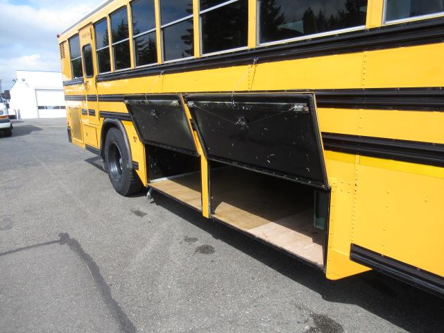 2000 Bluebird All American 78 Passenger School Bus - B87881 - Image 11