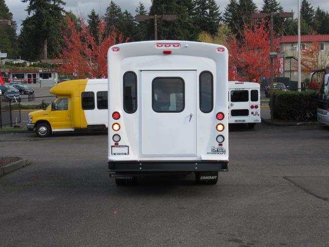 2018 Ford Starcraft Starlite 8 Pass & 2 Wheelchair - S47939 - Image 11