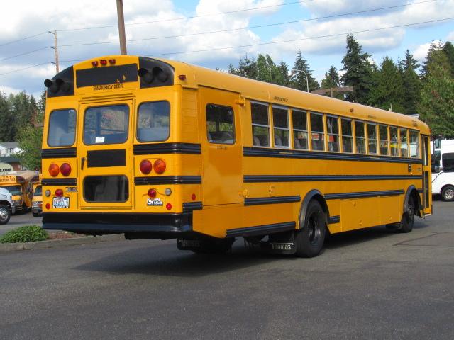 1999 Thomas FE MVP 82 Passenger School Bus for Sale - B70202 - Image 4