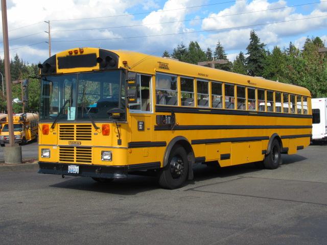 1999 Thomas FE MVP 82 Passenger School Bus for Sale - B70202 - Image 2