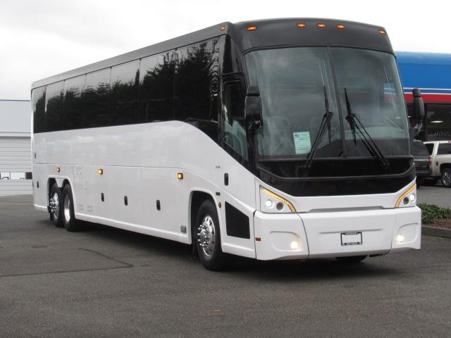 2013 MCI J4500 56 Passenger ADA Coach - C66303