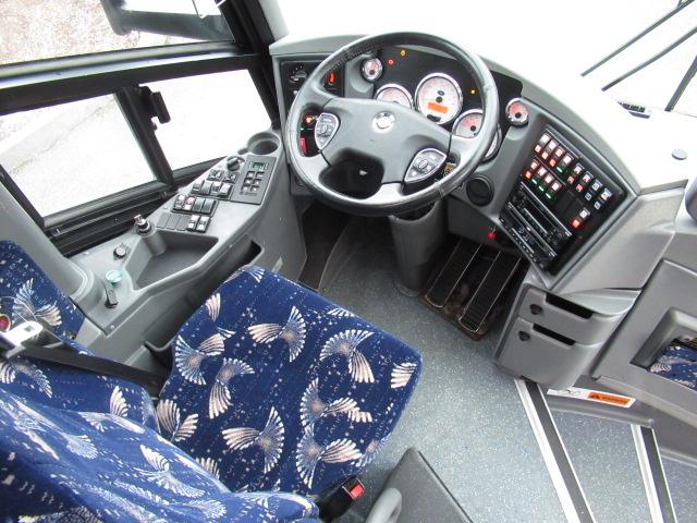 2013 MCI J4500 56 Passenger ADA Coach - C66303 - Image 5