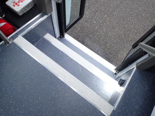 2019 Ford Diamond VIP 2800 28 Passenger Shuttle Bus for Sale - S18097 - Image 9