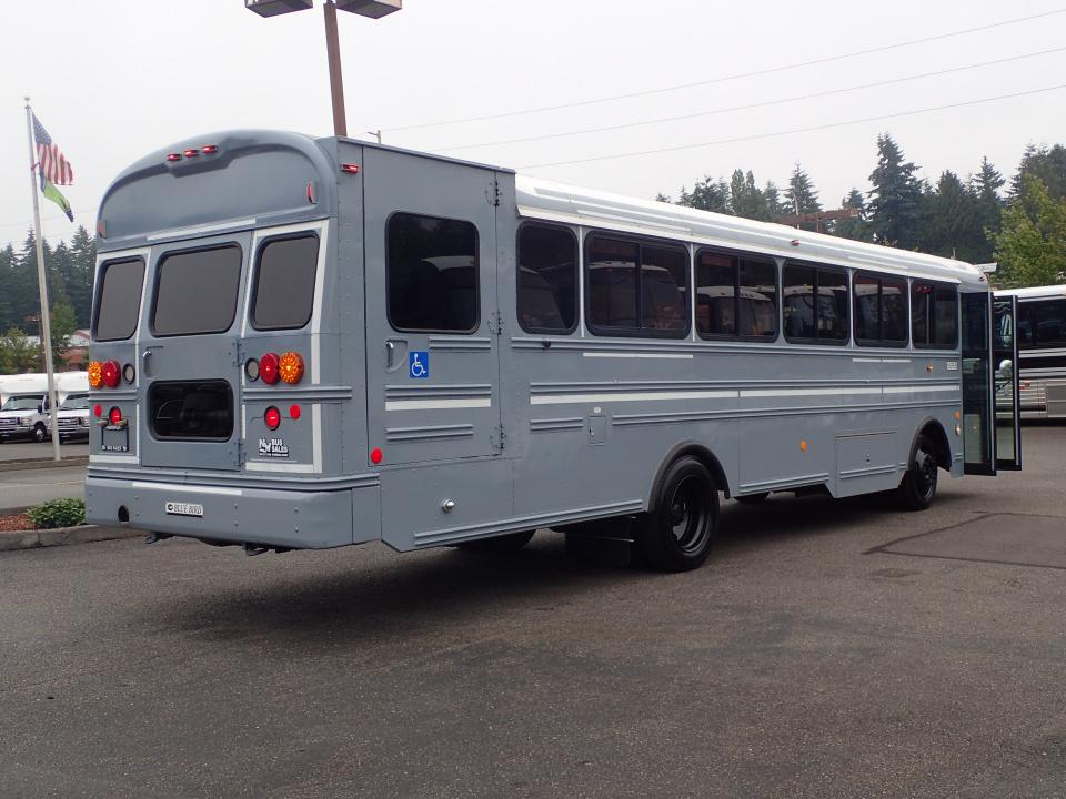 2006 Bluebird All American 36 Passenger ADA Commercial Bus - B37370 - Image 4