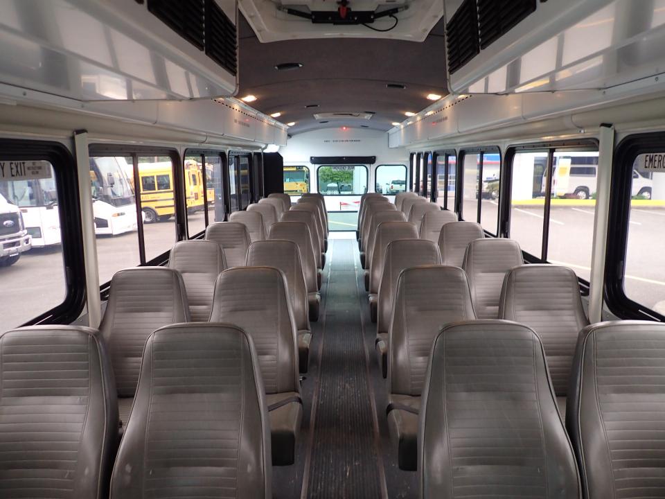 2006 Bluebird All American 36 Passenger ADA Commercial Bus - B37370 - Image 6
