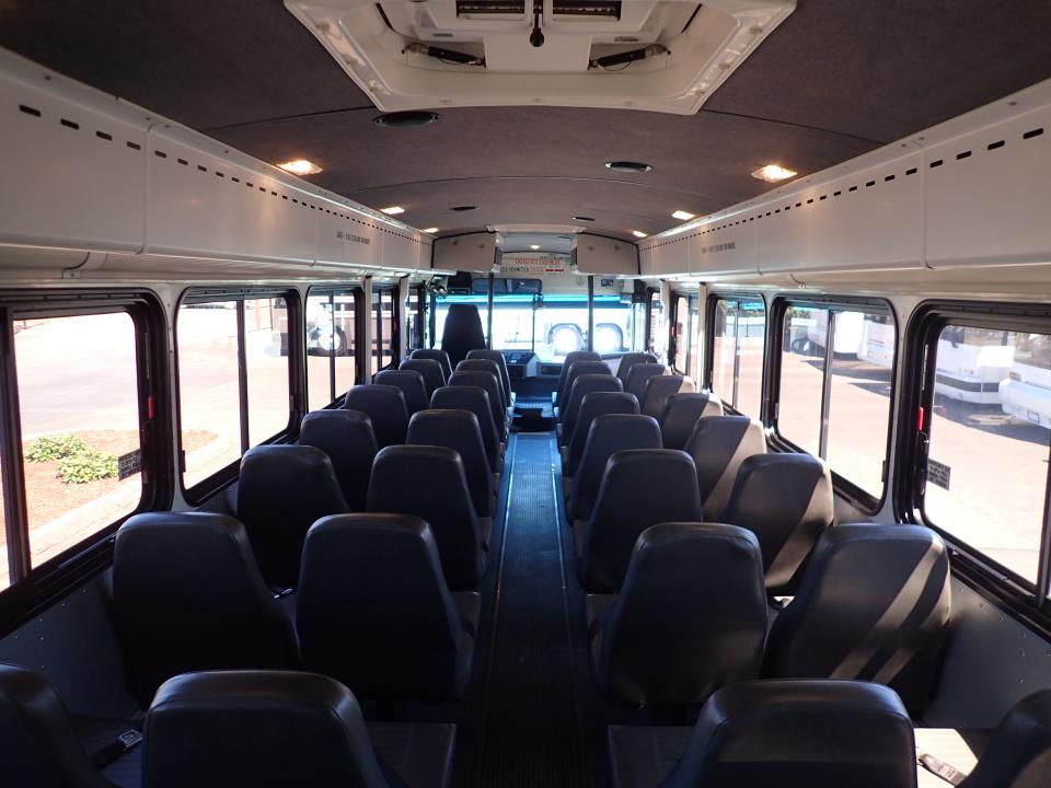 2006 Bluebird All American 36 Passenger ADA Commercial Bus - B37370 - Image 8