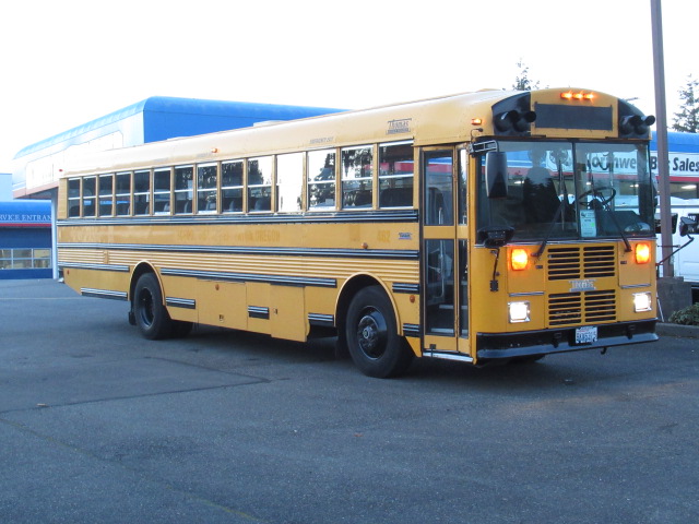 2001 Thomas FE MVP 84 Passenger School Bus - B97709
