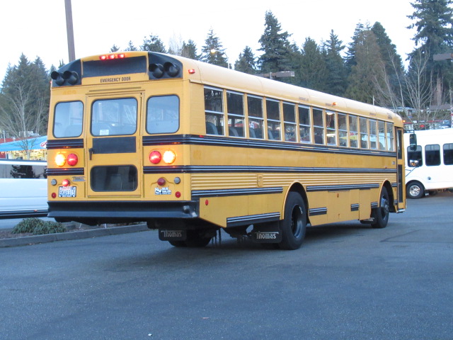 2001 Thomas FE MVP 84 Passenger School Bus - B97709 - Image 3
