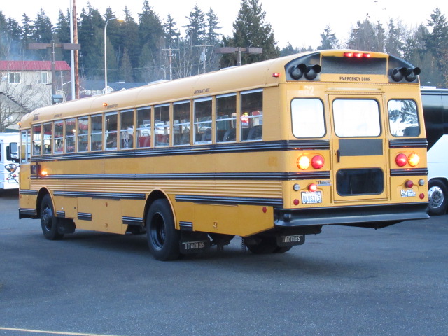 2001 Thomas FE MVP 84 Passenger School Bus - B97709 - Image 4