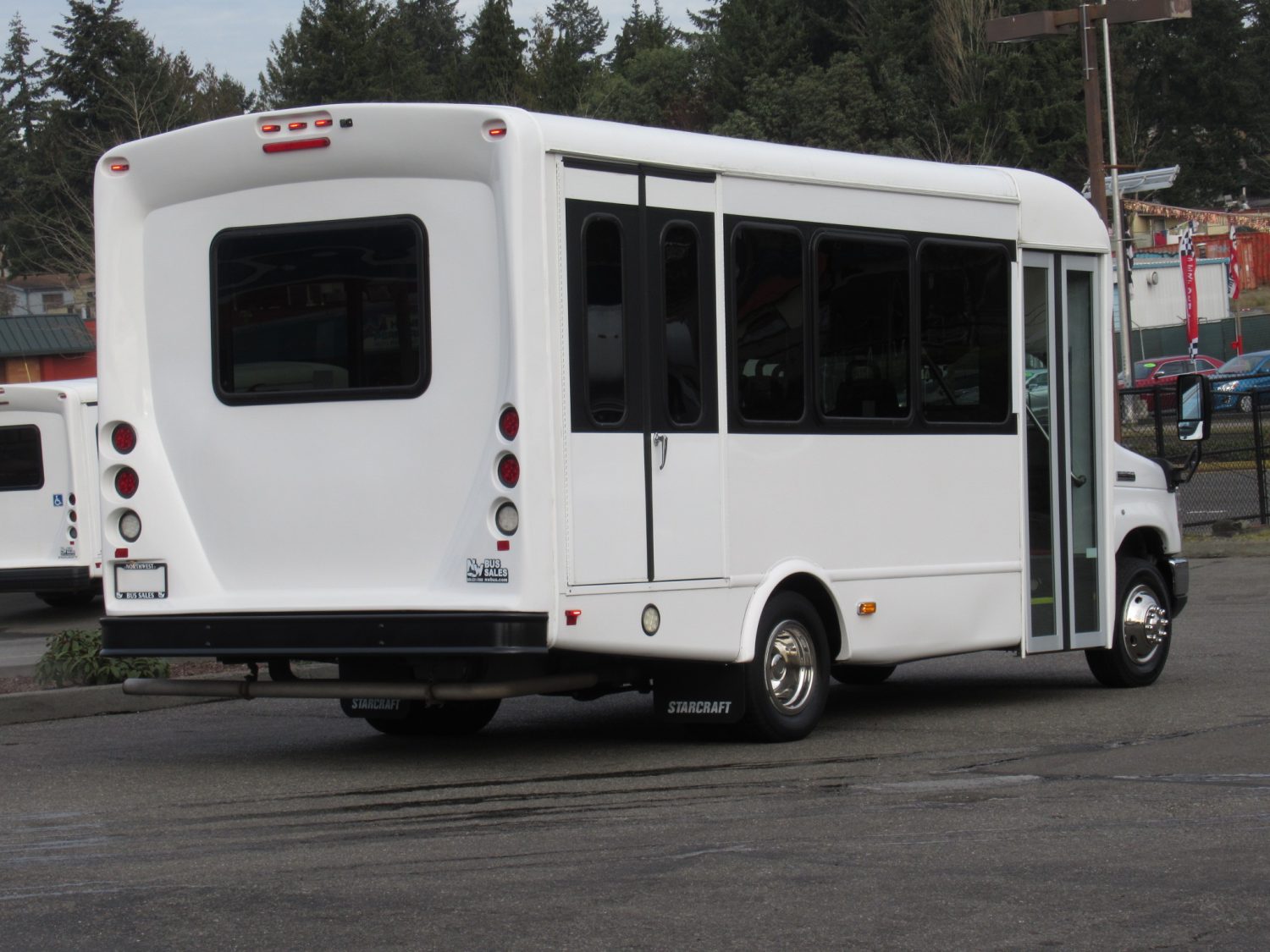 2014 Ford Starcraft Allstar 14 Passenger ADA Shuttle Bus - S46522 - Image 3