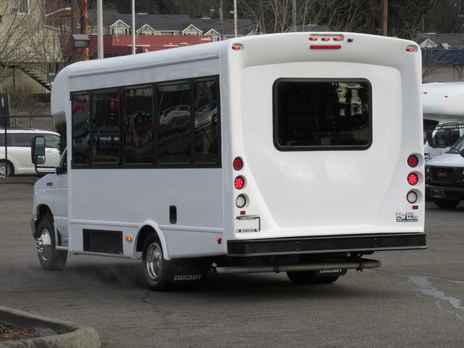 2014 Ford Starcraft Allstar 14 Passenger ADA Shuttle Bus - S46522 - Image 4