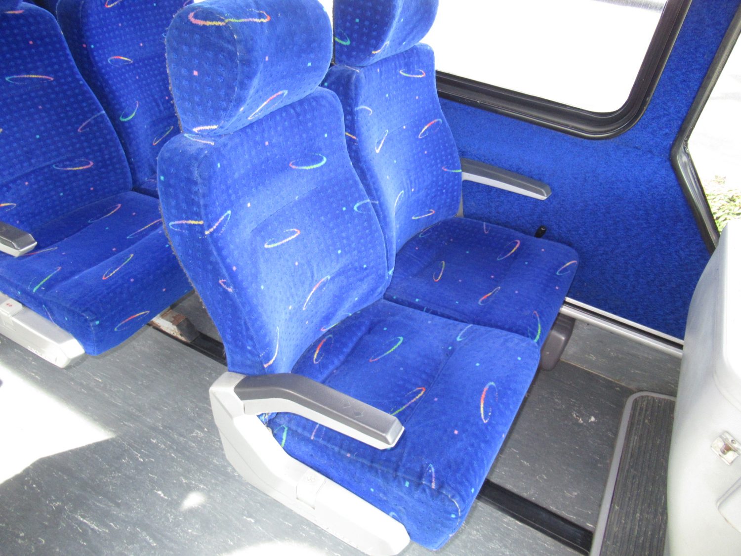 2003 MCI F3500 36 Passenger Coach Bus - C90156 - Image 8