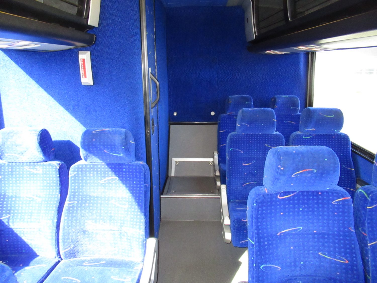 2003 MCI F3500 36 Passenger Coach Bus - C90142 - Image 7