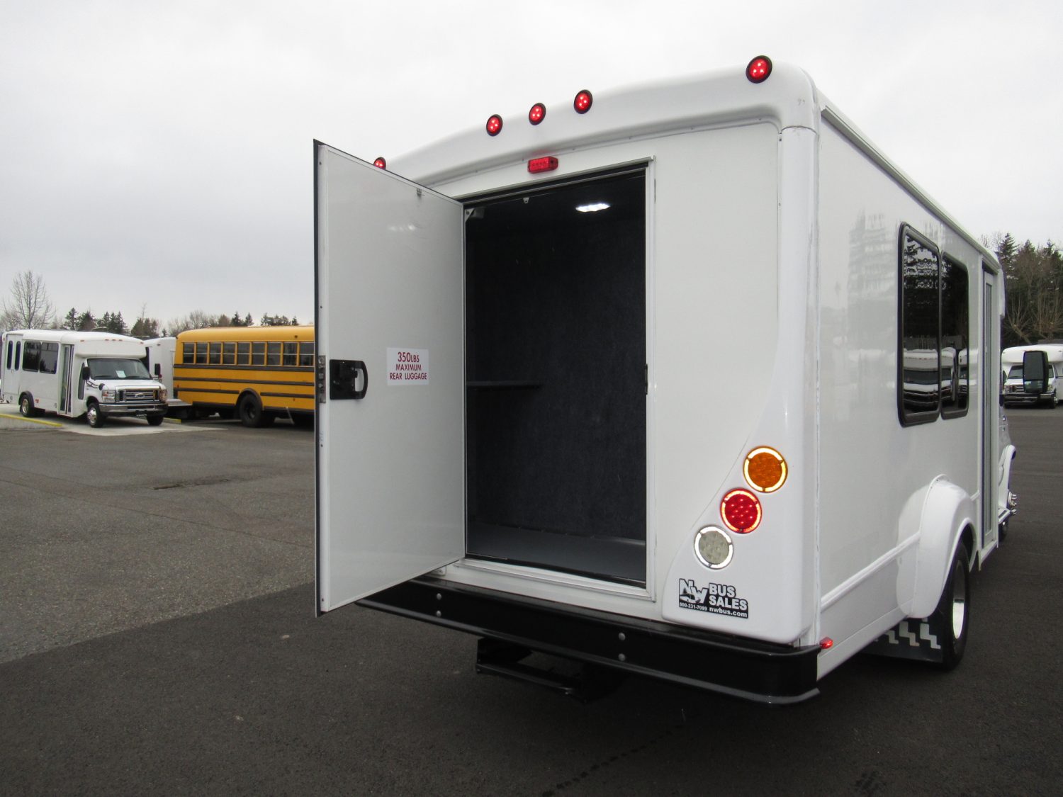 2014 Ford Goshen 14 Passenger + Rear Luggage Shuttle Bus - S17767 - Image 10