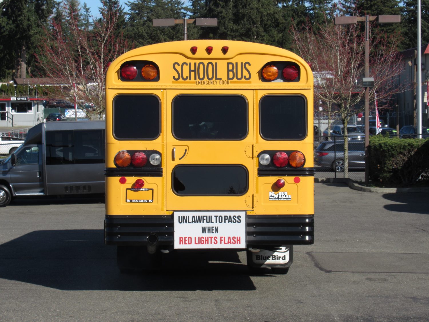 2003 Bluebird TC2000 48 Passenger School Bus - B08984 - Image 11