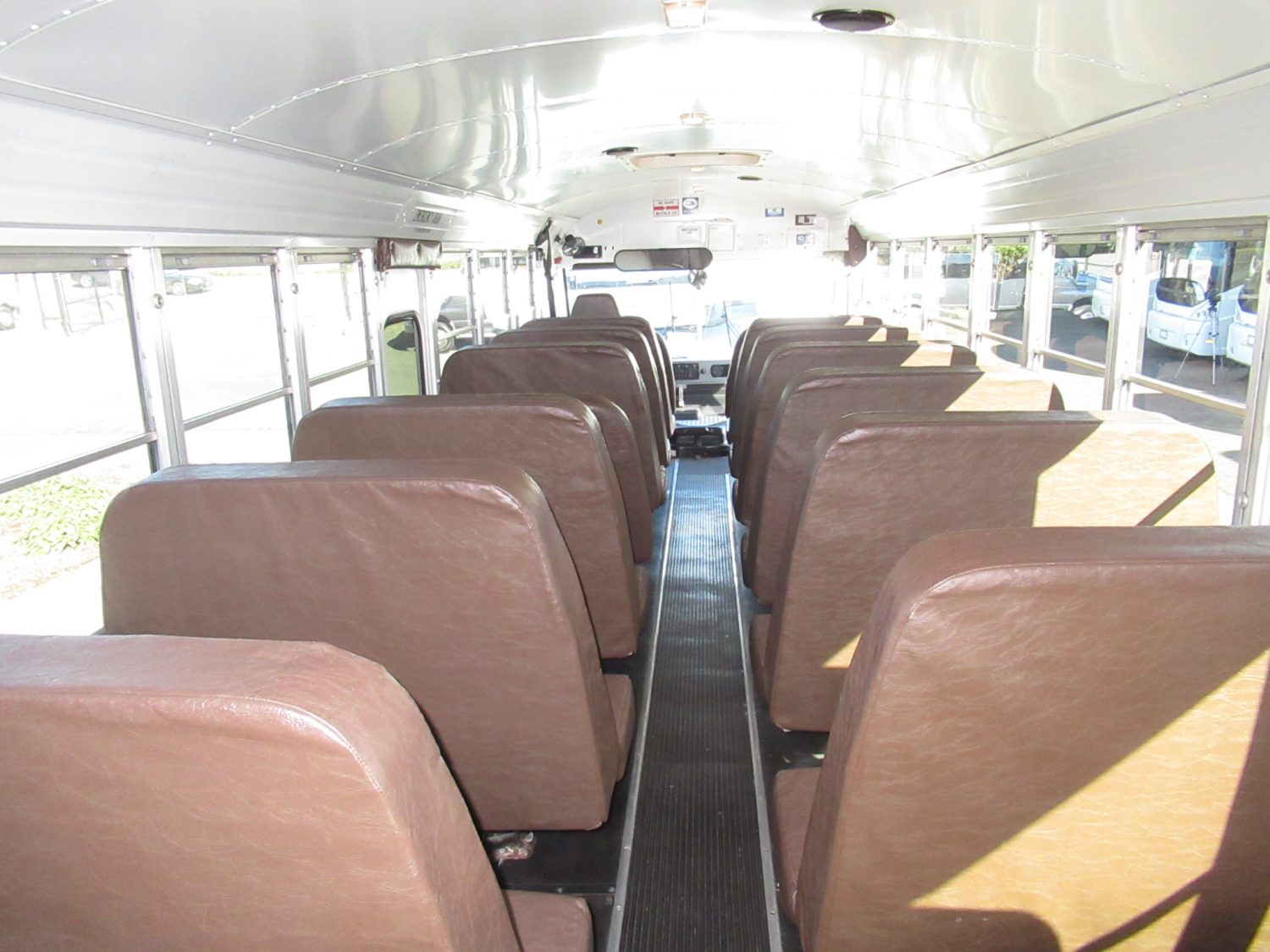 2003 Bluebird TC2000 48 Passenger School Bus - B08984 - Image 8