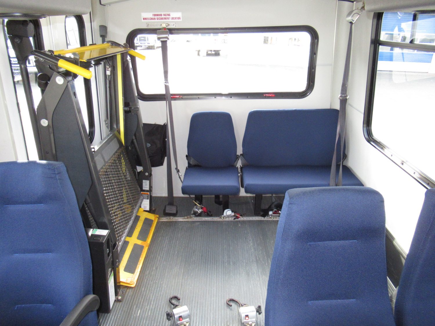 2013 Ford Champion Crusader 12 Passenger Shuttle Bus - S28836 - Image 7