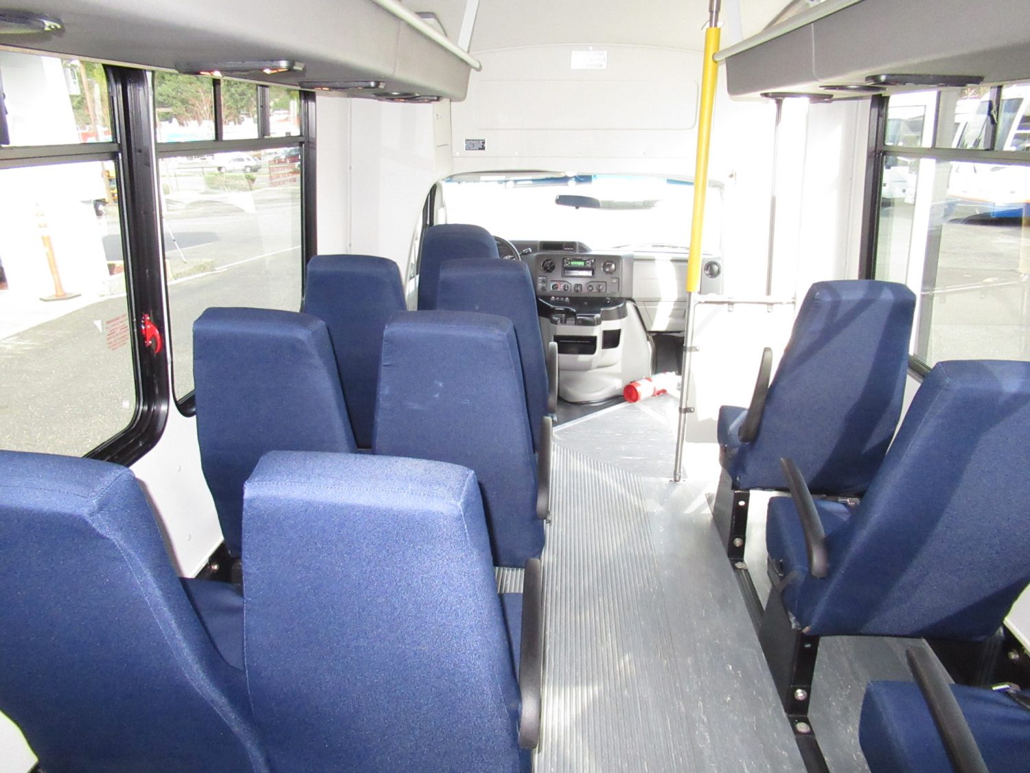 2013 Ford Champion Crusader 12 Passenger Shuttle Bus - S28836 - Image 8