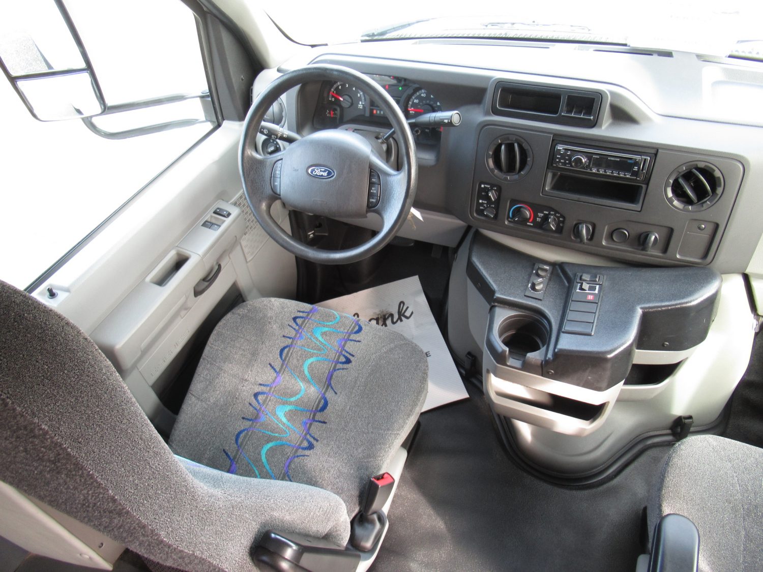 2015 Ford Goshen 14 Passenger + Rear Luggage Shuttle Bus - S27831 - Image 5