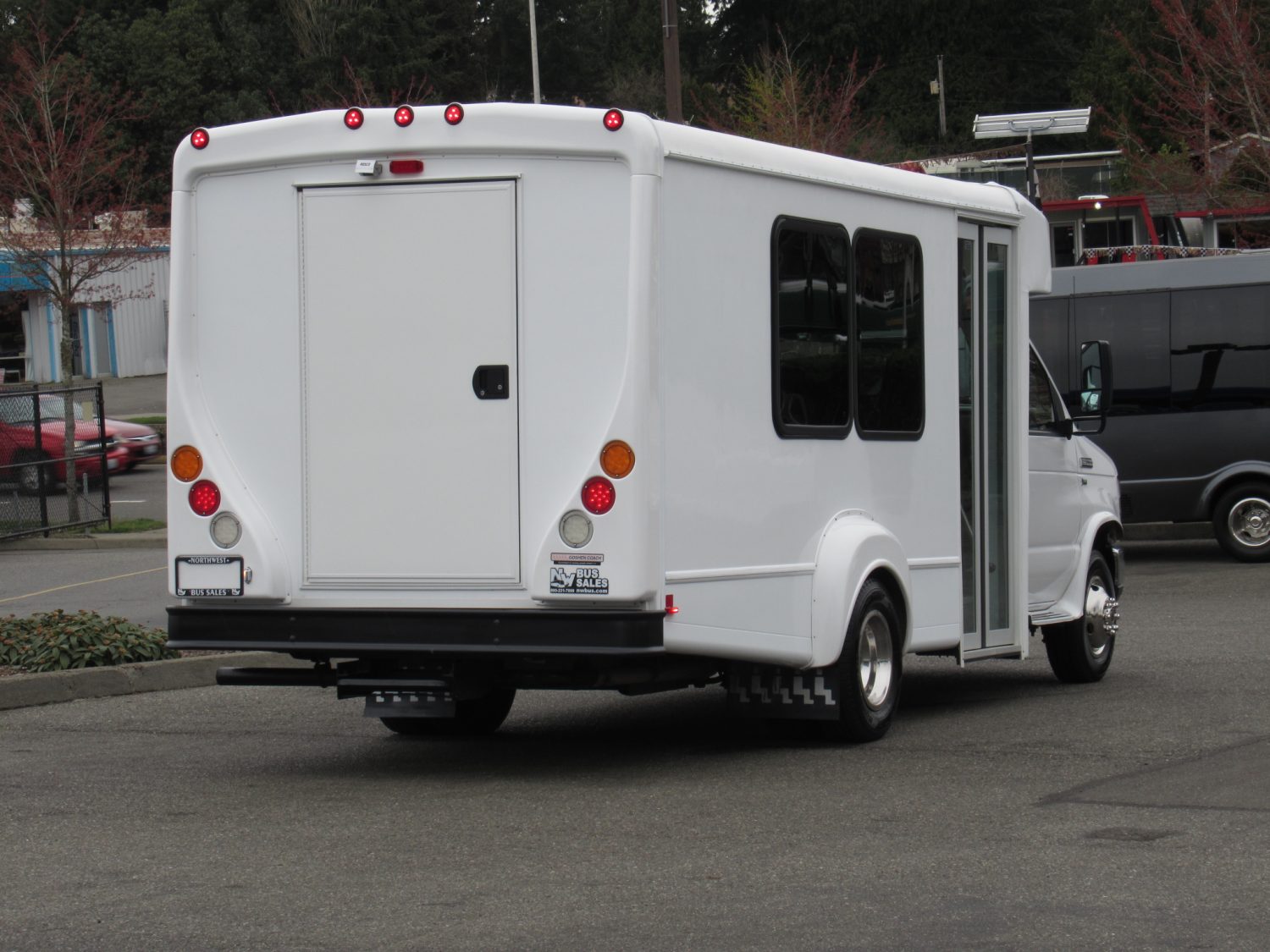 2016 Ford Goshen 14 Passenger + Rear Luggage Shuttle Bus - S33286 - Image 3