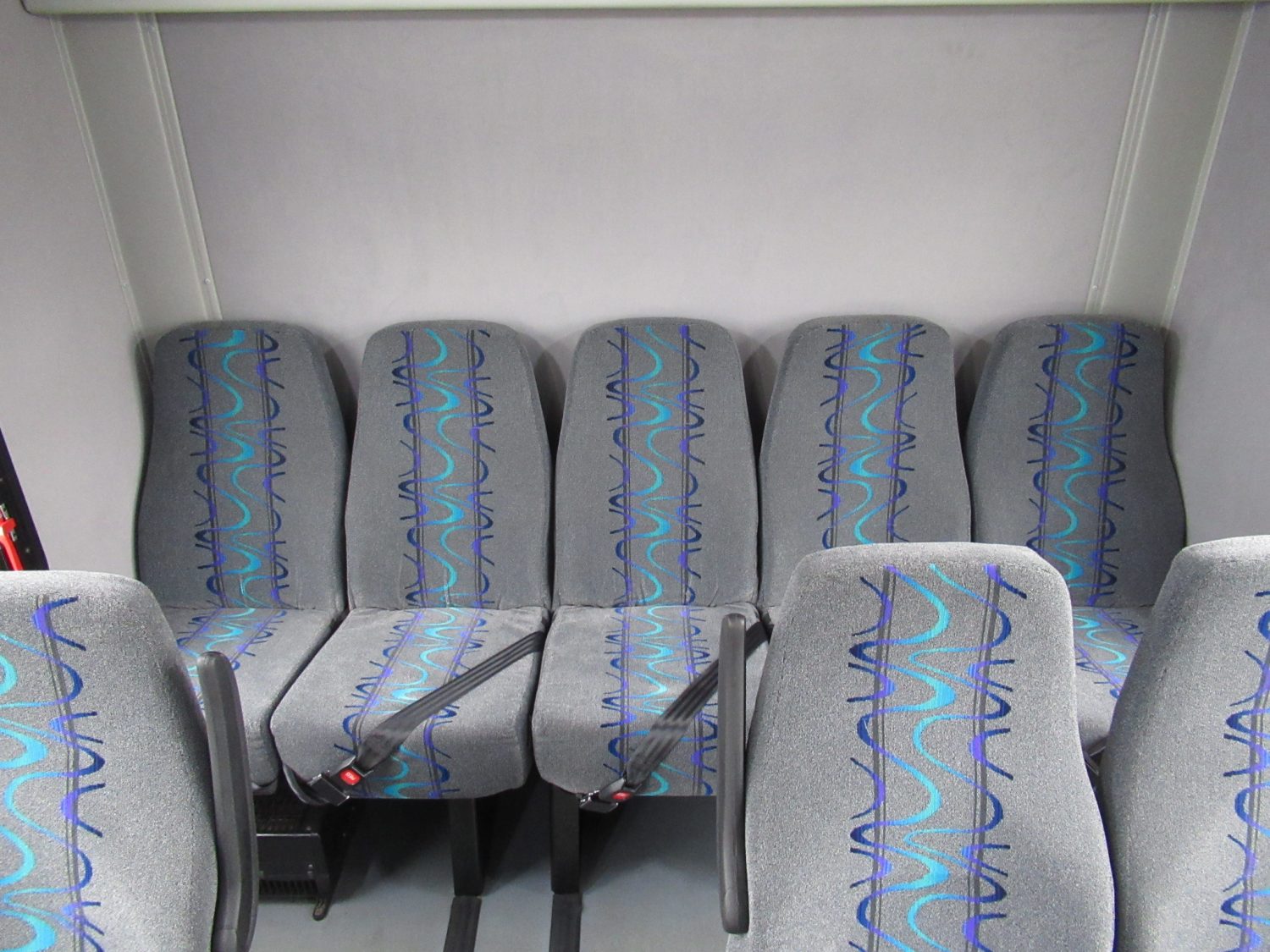 2016 Ford Goshen 14 Passenger + Rear Luggage Shuttle Bus - S33286 - Image 7