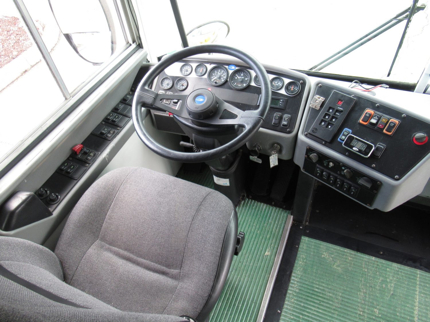 2004 Blue Bird All American 78 Passenger School Bus - B15785 - Image 5