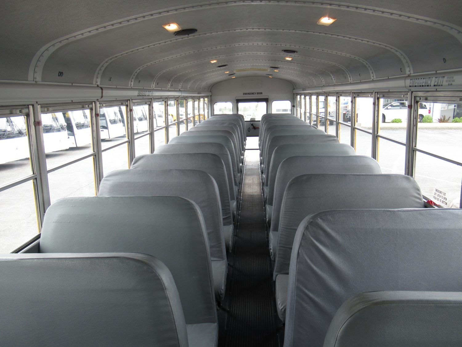 2002 Thomas Saf-T-Liner 84 Passenger School Bus - B22459 - Image 6