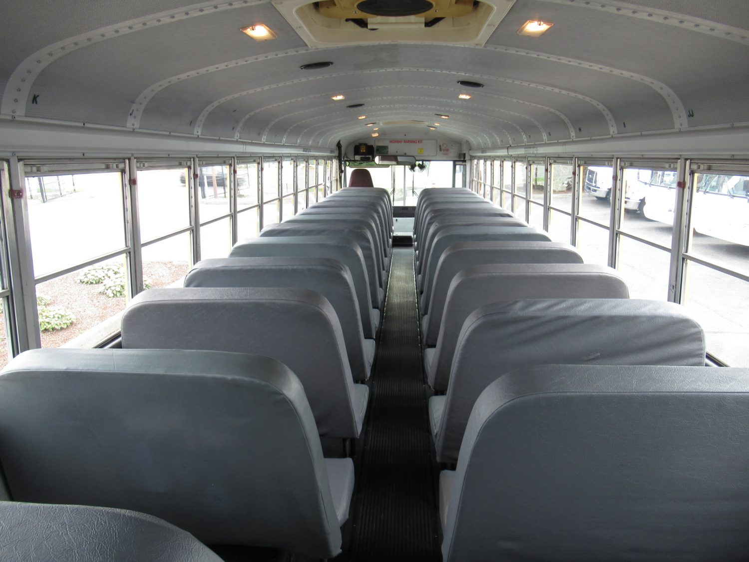 2002 Thomas Saf-T-Liner 84 Passenger School Bus - B22459 - Image 8