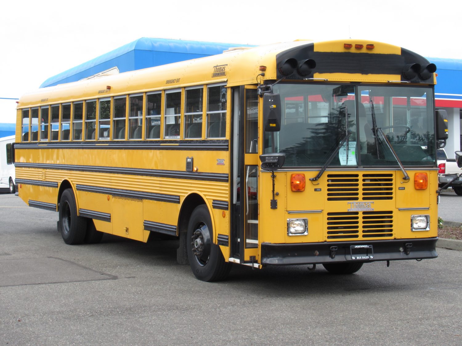 2003 Thomas Saf-T-Liner 84 Passenger School Bus - B22460