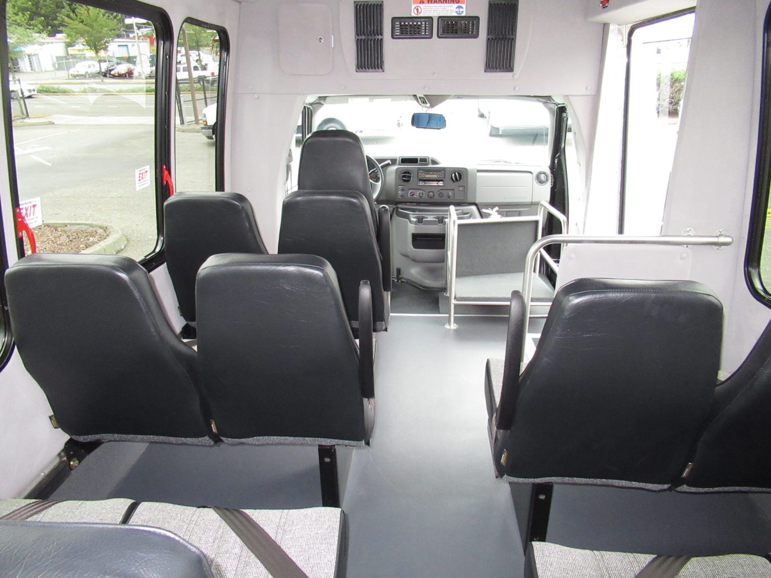 2022 Ford Starcraft Starquest - 14 Passenger w/Rear Luggage -21279 - Image 8