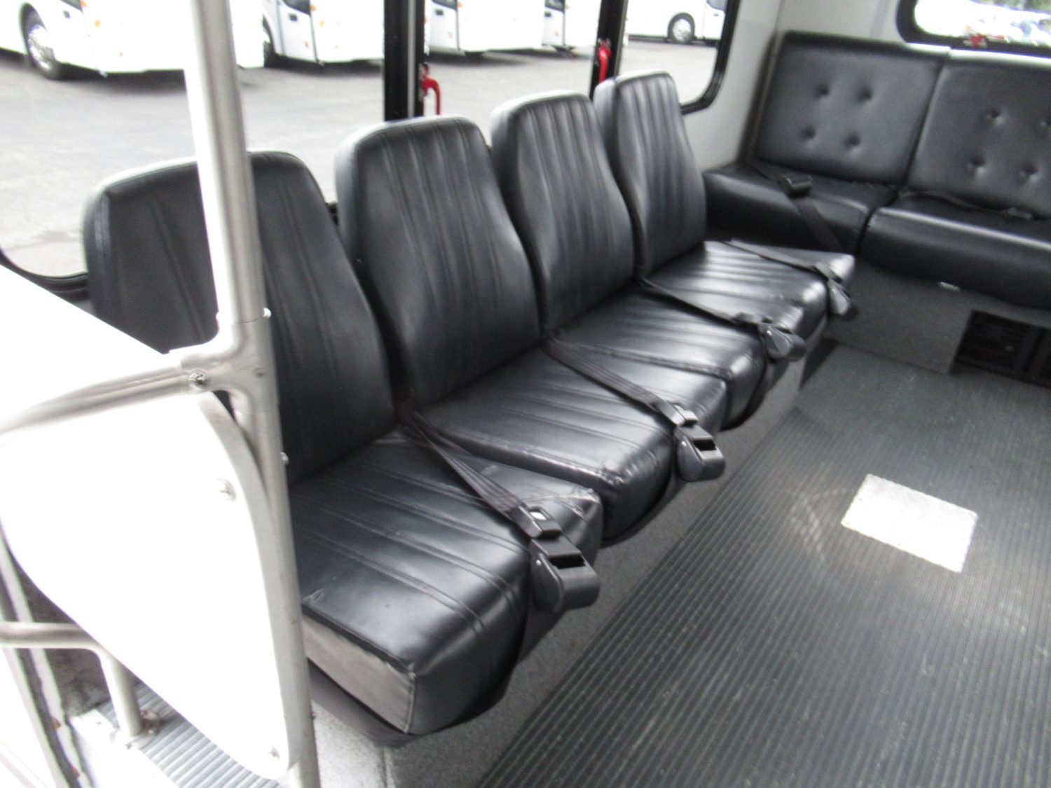 2015 Ford Eldorado Aerotech 14 Passenger Interior Luggage Shuttle Bus - S00675 - Image 8