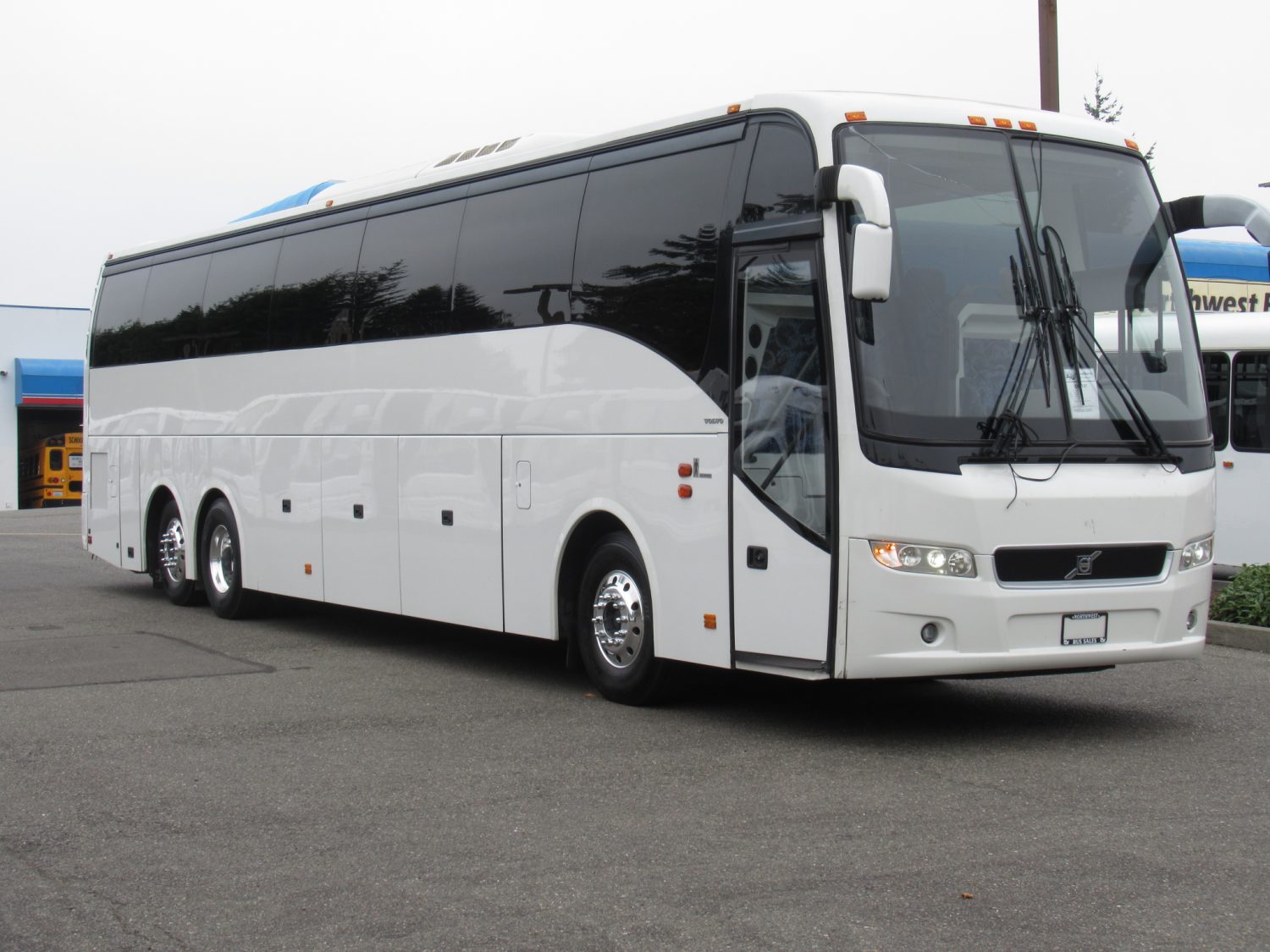 2014 Volvo 9700 Luxury 54 Passenger Highway Coach C66747