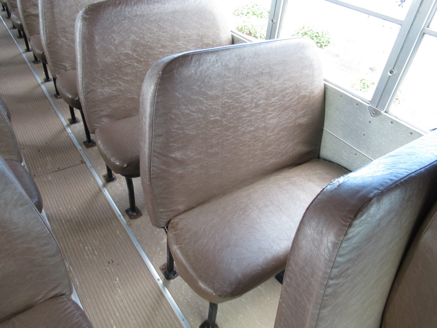 2000 Bluebird All American 78 Passenger School Bus - B91273 - Image 9