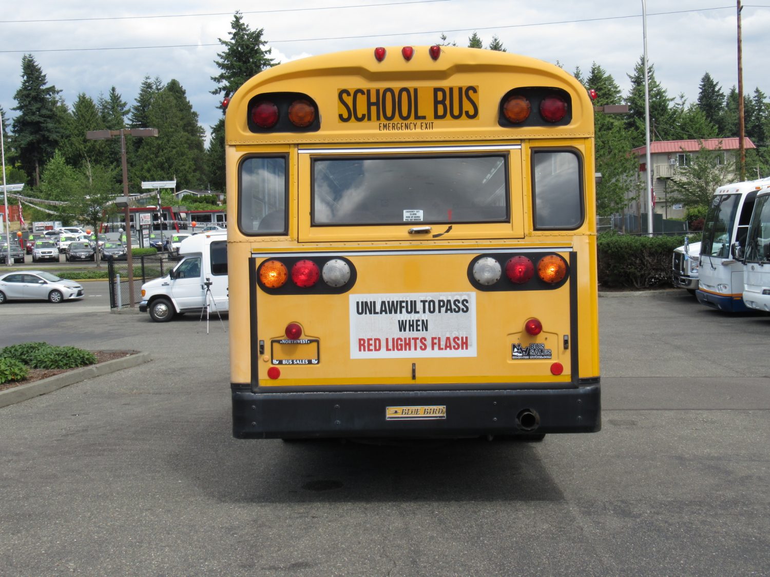 2000 Bluebird All American 84 Passenger School Bus - B87982 - Image 11