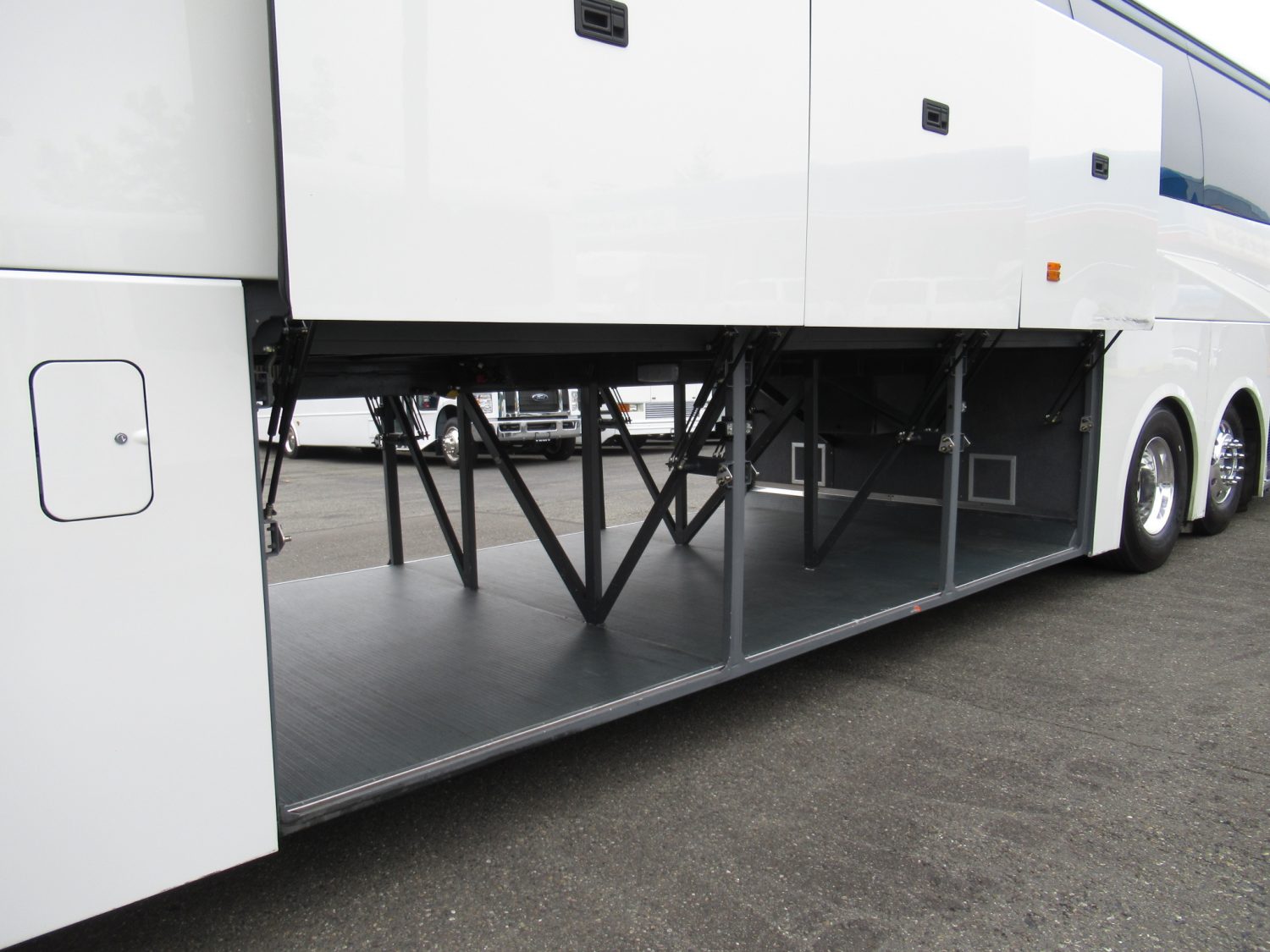 2014 Volvo 9700 Luxury 54 Passenger Highway Coach C66747 - Image 10