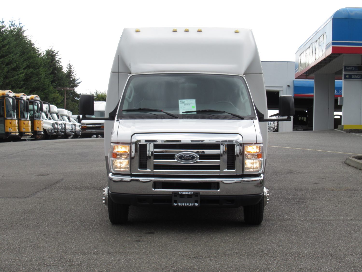 2012 Ford Federal 24 RL Passenger Shuttle Bus - S67528 - Image 12
