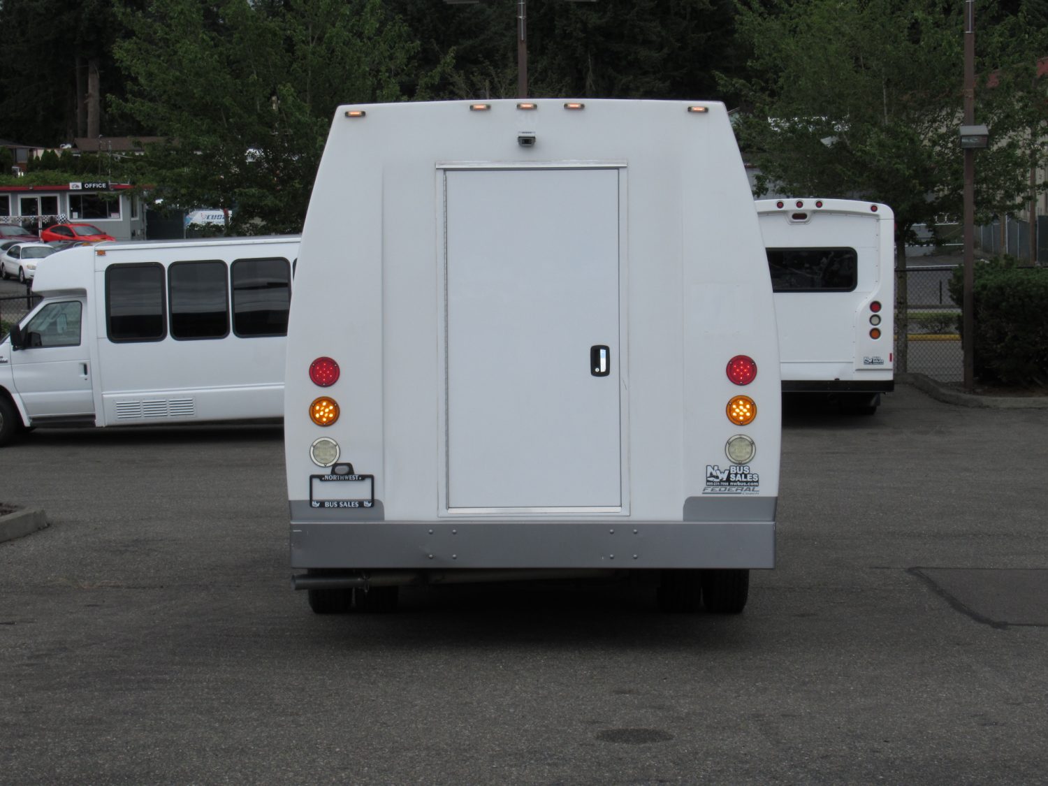 2012 Ford Federal 24 RL Passenger Shuttle Bus - S67528 - Image 11