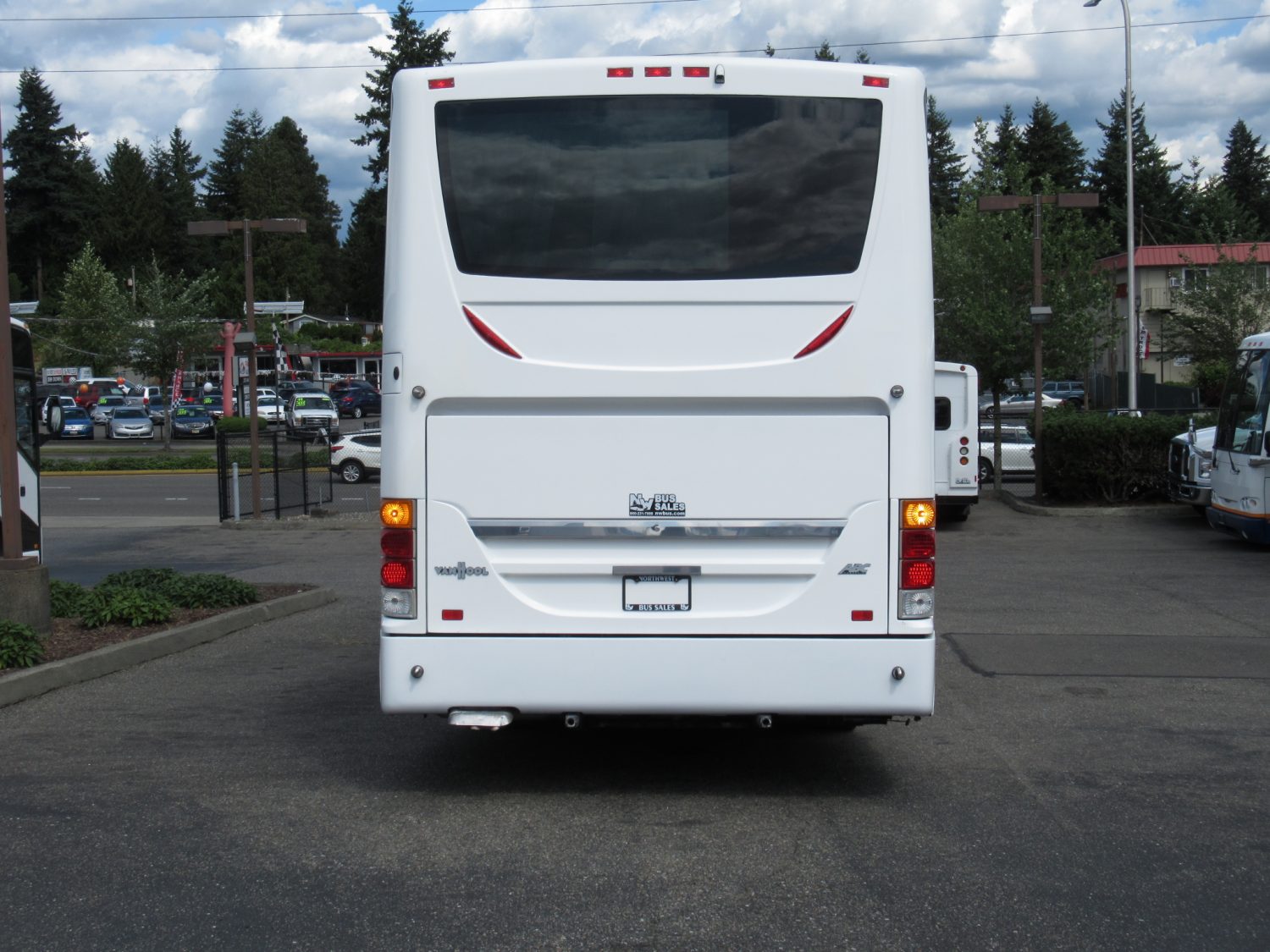 2013 Vanhool C2045 51 Passenger Motorcoach - C48004 - Image 15