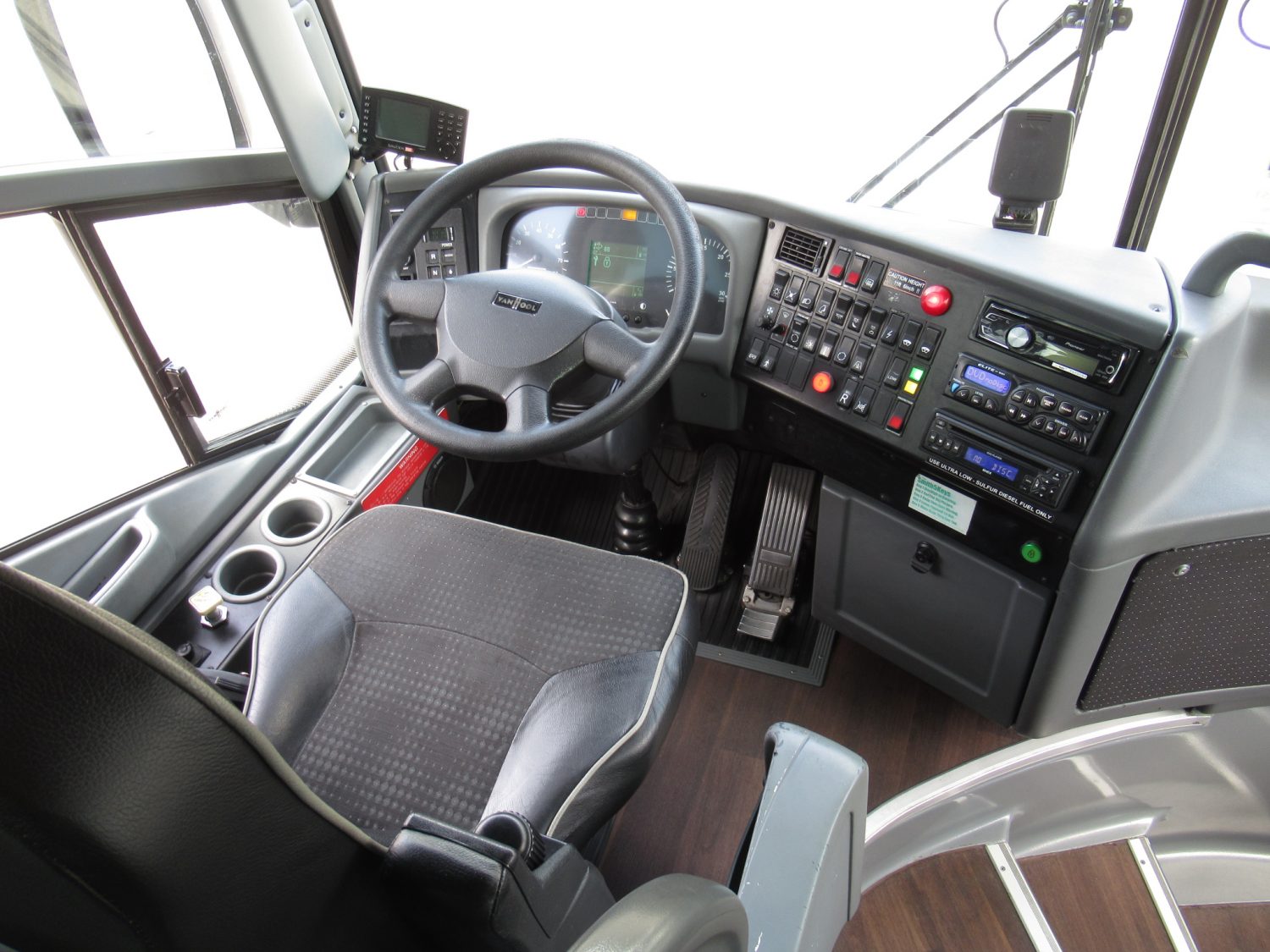 2013 Vanhool C2045 51 Passenger Motorcoach - C48004 - Image 5