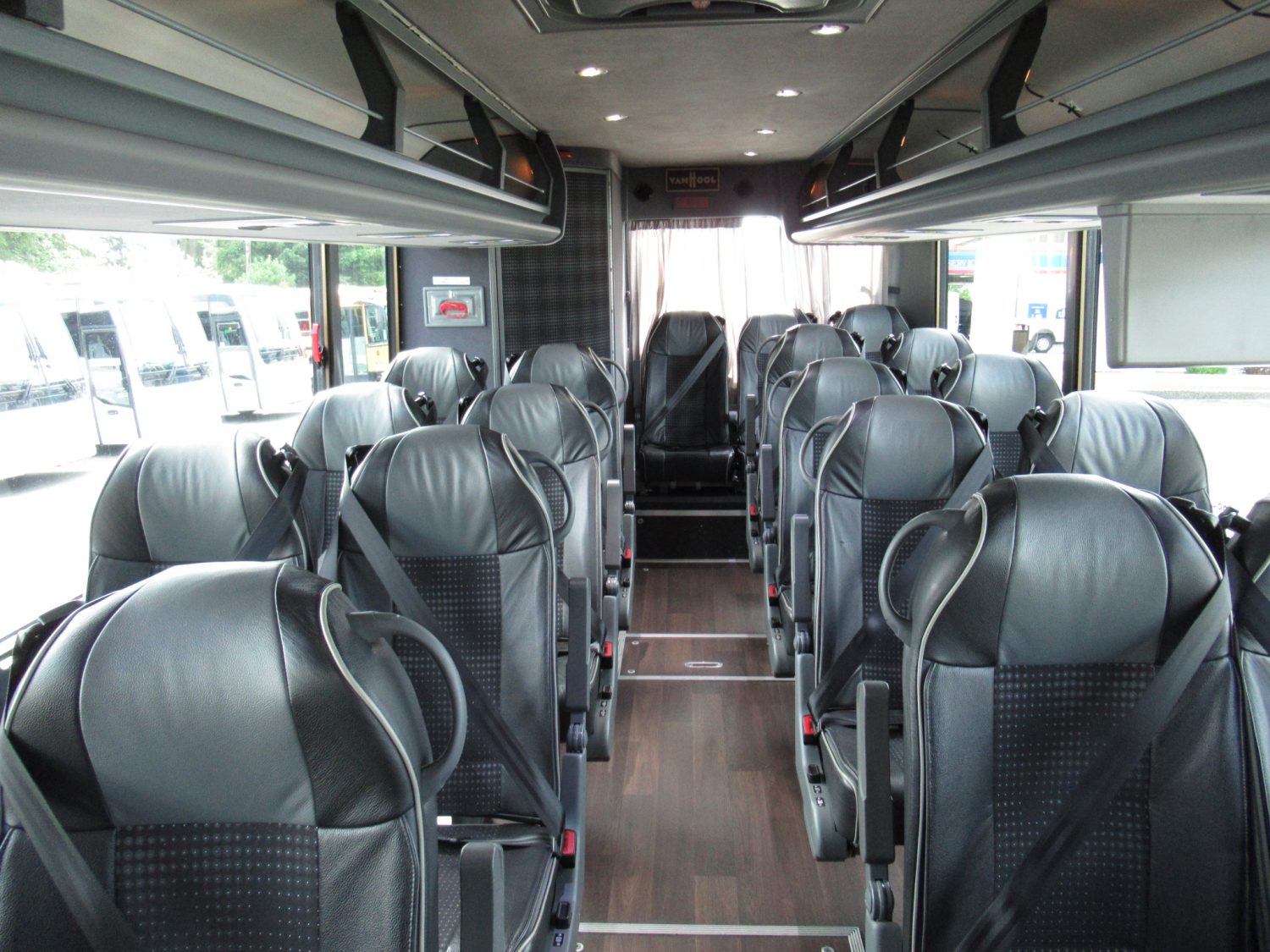 2013 Vanhool C2045 51 Passenger Motorcoach - C48004 - Image 7