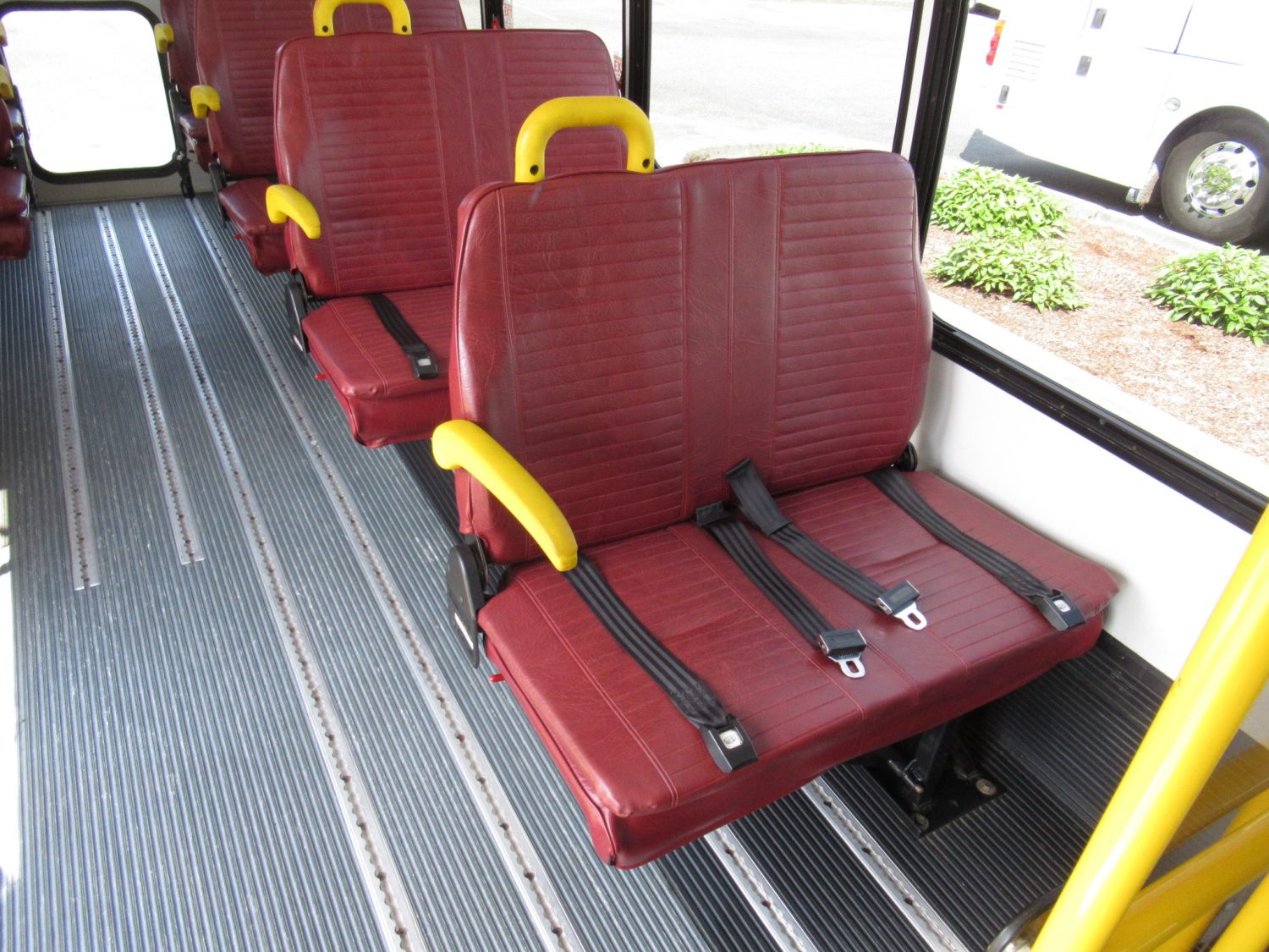 2013 Chevrolet Goshen 13 Passenger ADA Shuttle Bus - S79399 - Image 10