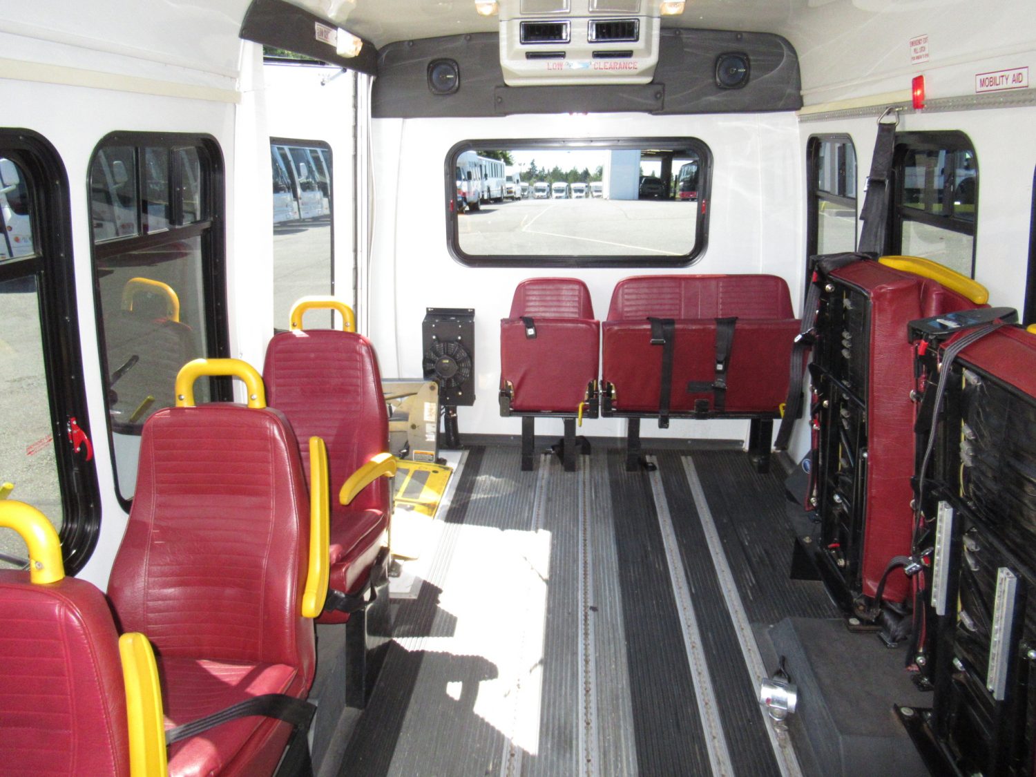 2008 Ford Startrans 12 Passenger ADA Shuttle Bus - S26418 - Image 6