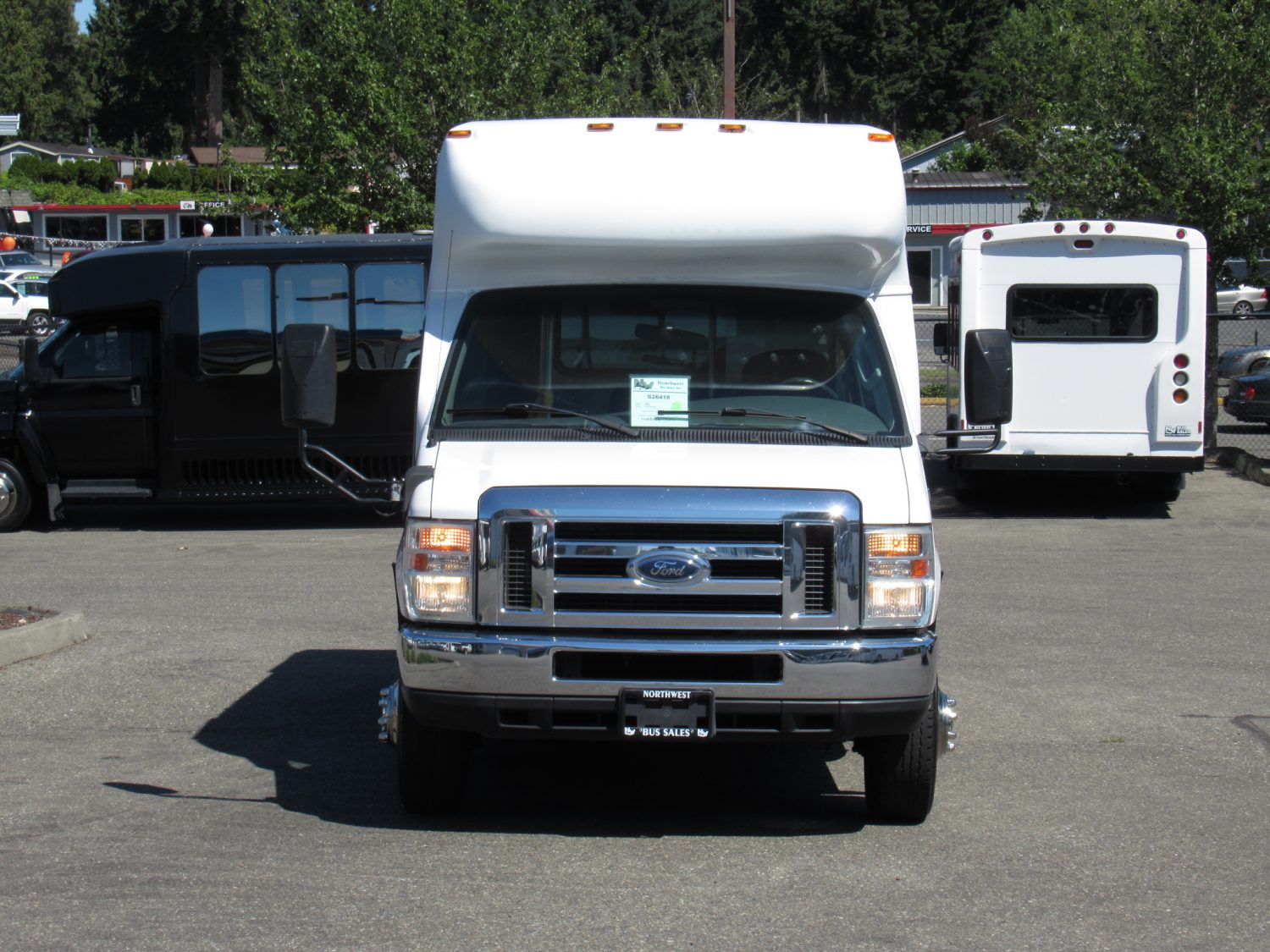 2008 Ford Startrans 12 Passenger ADA Shuttle Bus - S26418 - Image 12