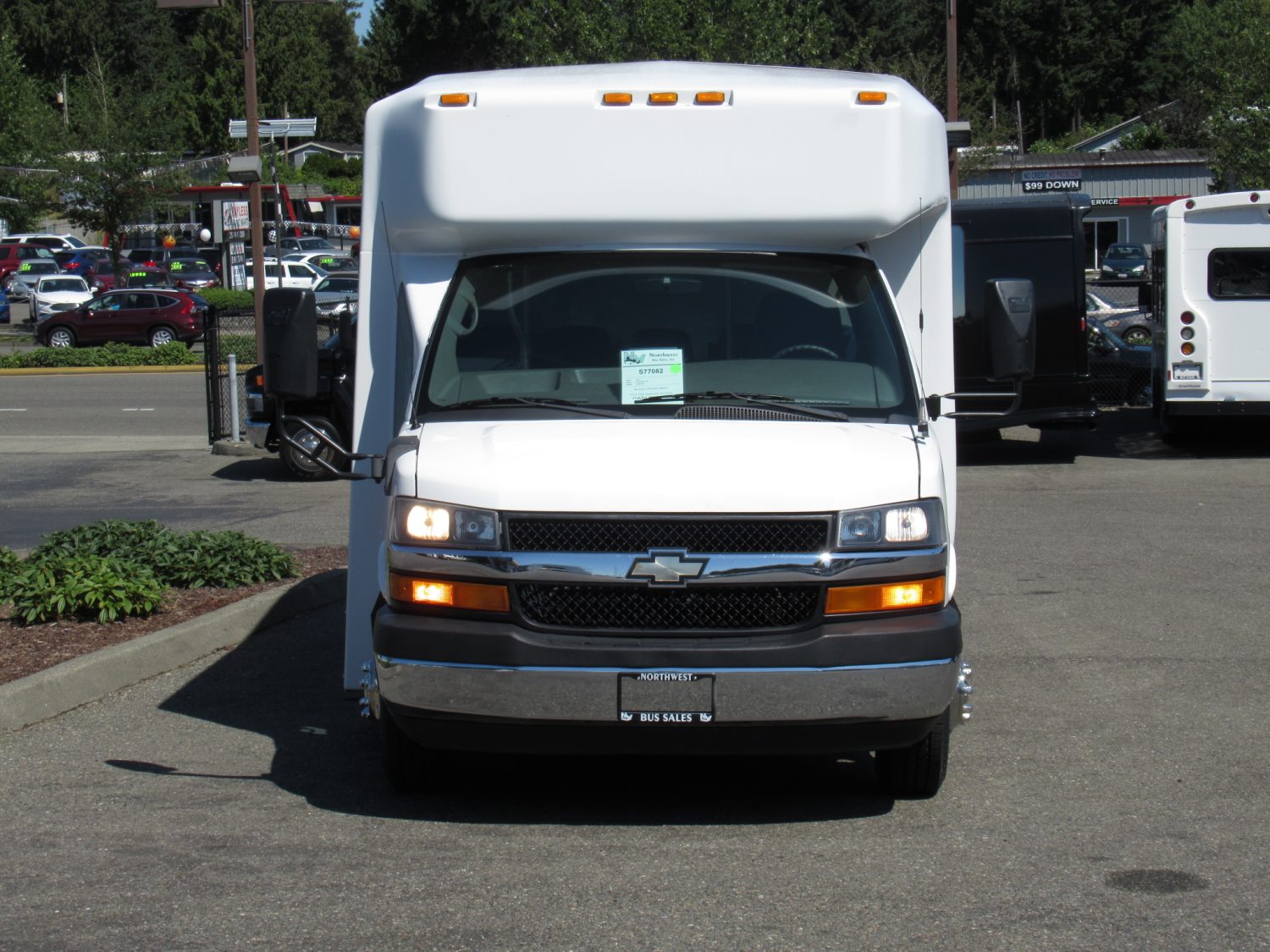 2011 Chevy Eldorado 21 Passenger + Rear Luggage Shuttle Bus - S77082 - Image 12