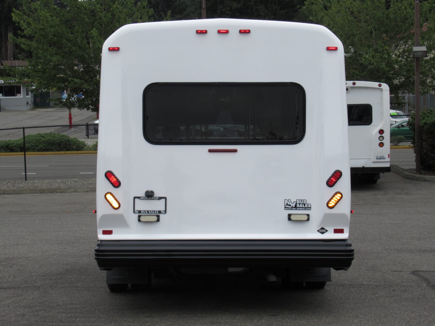 2015 Ford Eldorado Aerotech 14 Passenger Interior Luggage Shuttle Bus - S00659 - Image 11